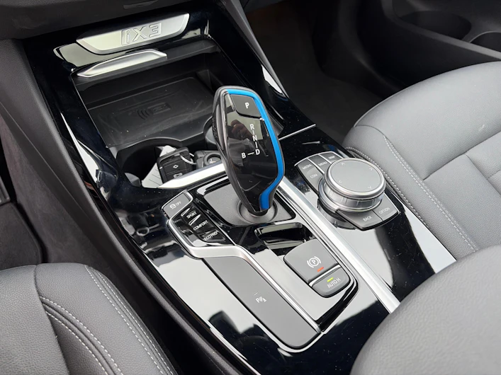Fahrzeugbild BMW iX3