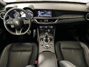 https://vehicle.imgix.net/4438726/f46711bf-ea2d-4362-9819-f46c19fe1cbc.jpg