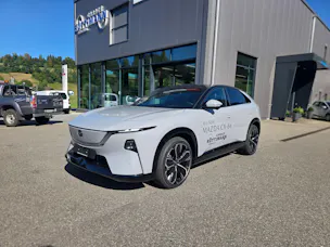 MAZDA CX-6e Takumi