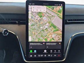 https://vehicle.imgix.net/4438761/c039b915-0aab-40e6-8767-b4c633e4c46e.jpg