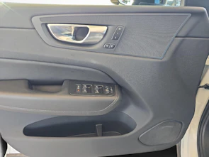 Fahrzeugbild VOLVO XC60 2.0 T6 TE Plus Dark eAWD