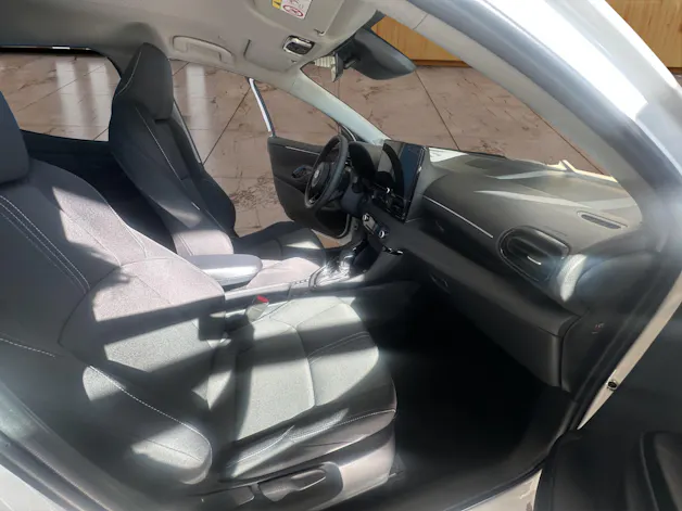 Toyota Yaris 1.5 VVT-i HSD Trend