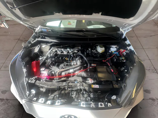 Toyota Yaris 1.5 VVT-i HSD Trend