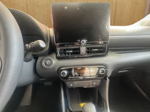 Toyota Yaris 1.5 VVT-i HSD Trend
