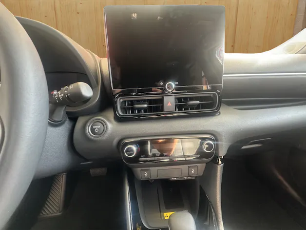 Toyota Yaris 1.5 VVT-i HSD Trend