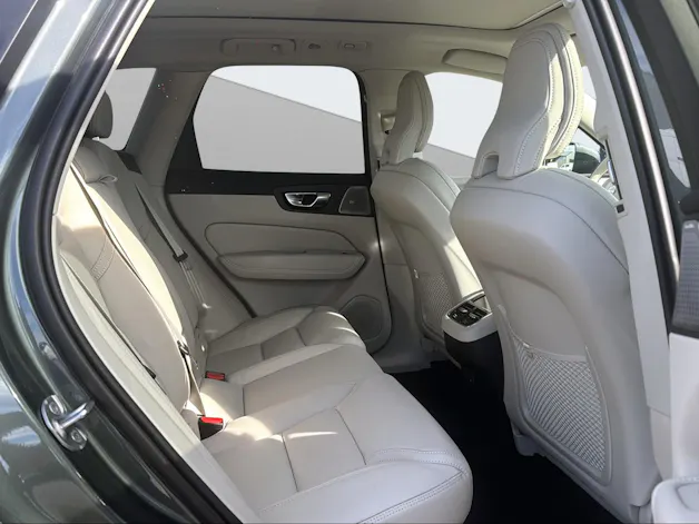 VOLVO XC60 2.0 B5 MH Ultra Bright AWD