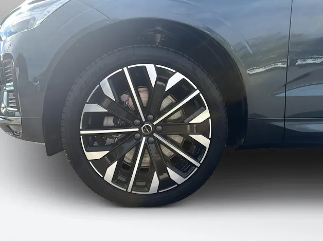 VOLVO XC60 2.0 B5 MH Ultra Bright AWD