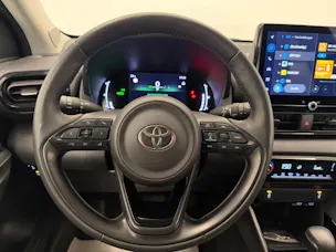 Toyota Yaris 1.5 VVT-i HSD Trend