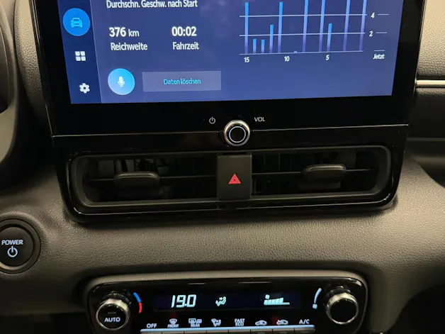 Toyota Yaris 1.5 VVT-i HSD Trend