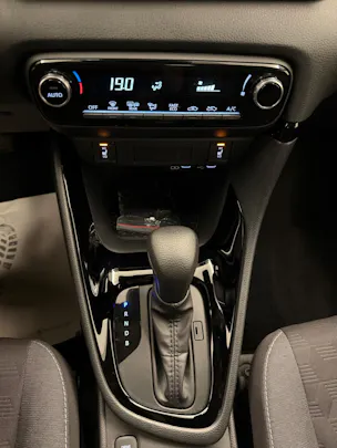 Toyota Yaris 1.5 VVT-i HSD Trend