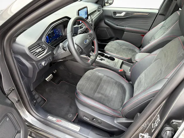 FORD Kuga 2.5 Hybrid ST-Line X 4x4