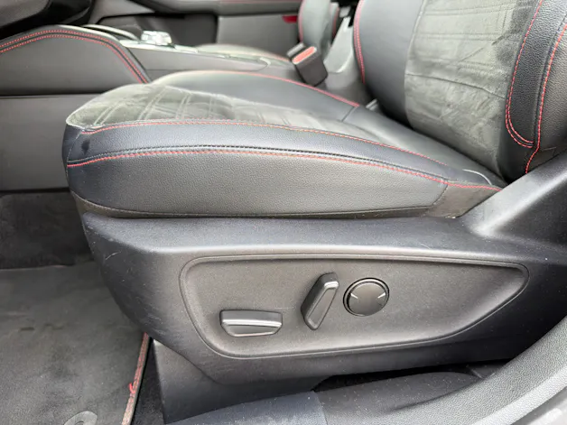 FORD Kuga 2.5 Hybrid ST-Line X 4x4