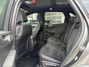FORD Kuga 2.5 Hybrid ST-Line X 4x4