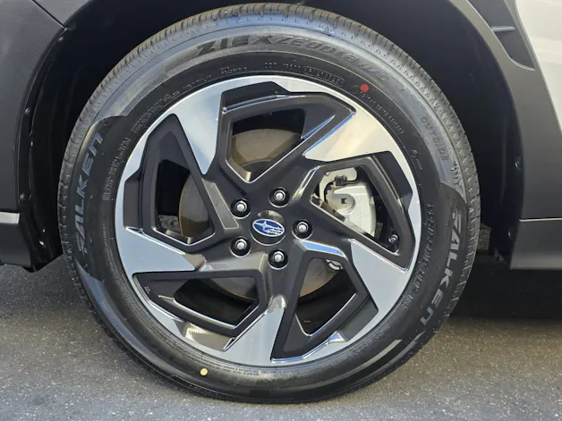 Subaru Crosstrek 2.0i e-Boxer Swiss Plus