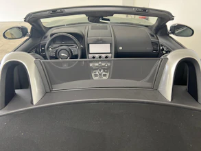 https://vehicle.imgix.net/4438860/1edd477b-2432-4537-934a-4e3ad60e62fc.JPG