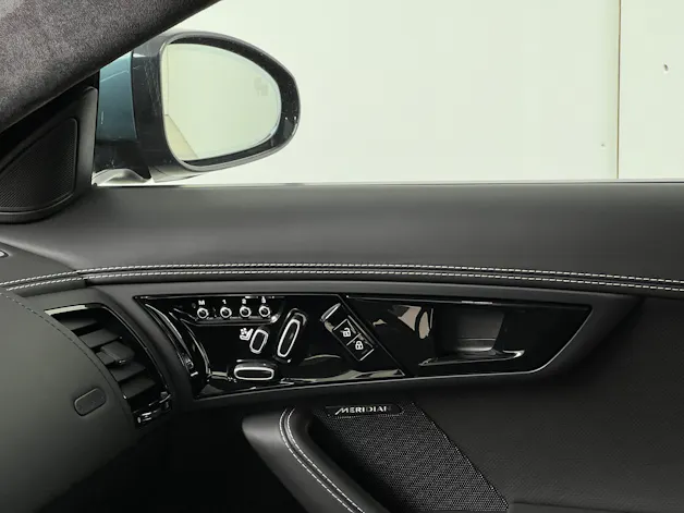 Jaguar F-Type Convertible 5.0 V8 R AWD