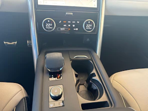 Fahrzeugbild LAND ROVER Discovery 3.0 D I6 300 Metropolitan Edition