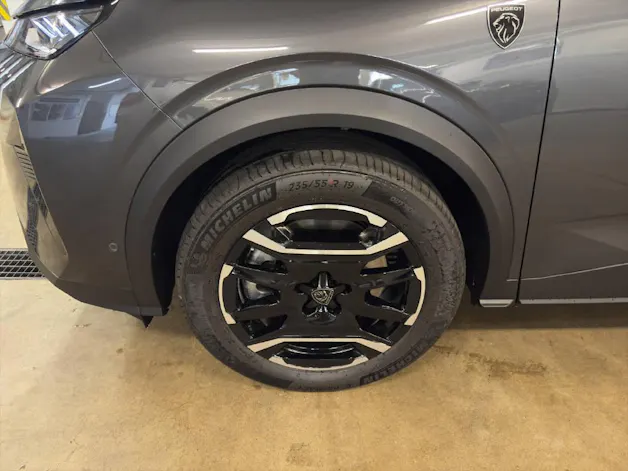PEUGEOT 5008 1.6 PHEV GT