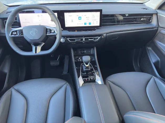 MG HS 1.5 Hybrid Luxury