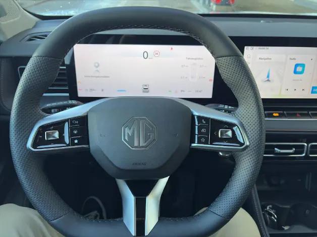 MG HS 1.5 Hybrid Luxury