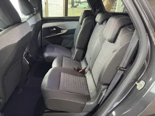 PEUGEOT 5008 1.2 Hybrid Allure Premium