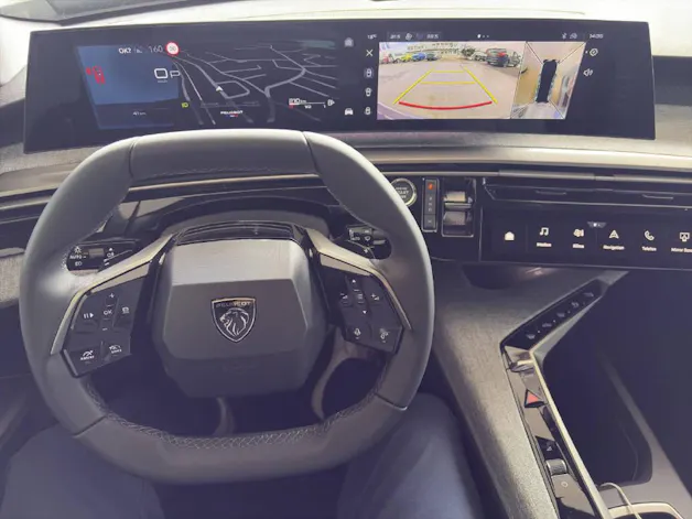 PEUGEOT 5008 1.2 Hybrid Allure Premium