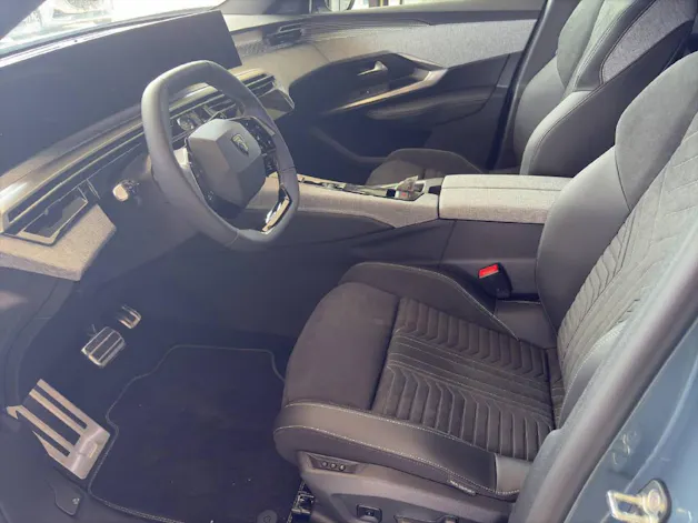 PEUGEOT 3008 1.2 Hybrid GT