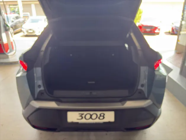 PEUGEOT 3008 1.2 Hybrid GT