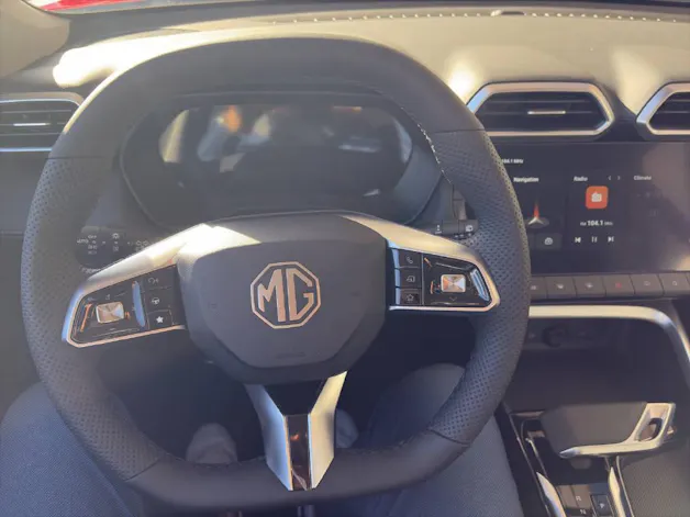 MG ZS 1.5 Hybrid+ Luxury