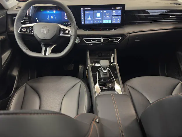 MG HS 1.5 Hybrid Luxury