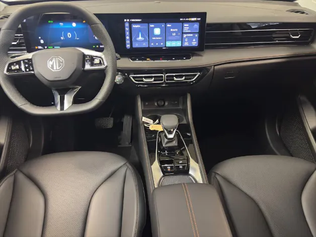 MG HS 1.5 Hybrid Luxury
