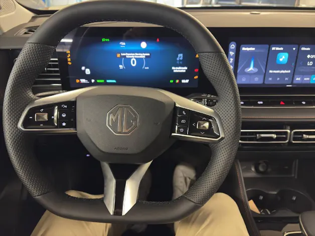 MG HS 1.5 Hybrid Luxury