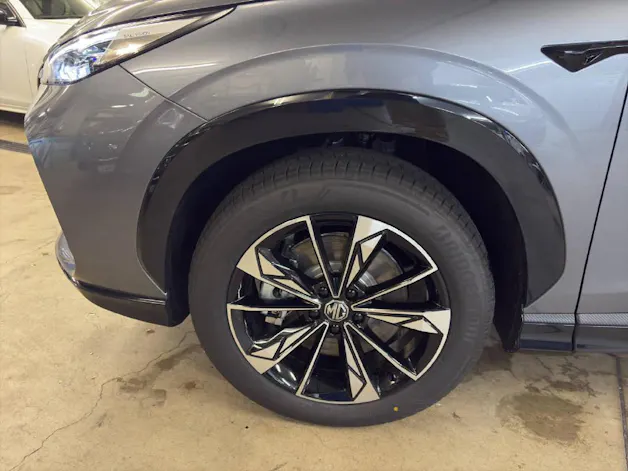 MG HS 1.5 Hybrid Luxury