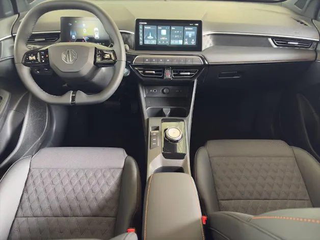 MG 3 1.5 Hybrid Luxury