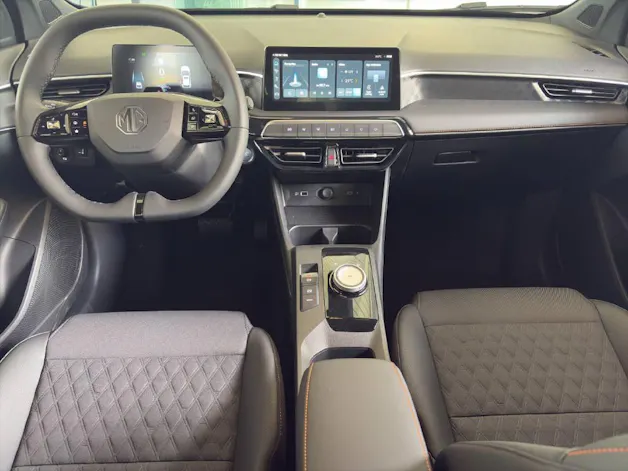 MG 3 1.5 Hybrid Luxury