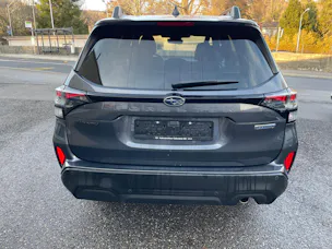 Subaru Forester Station 2.0i e-Boxer Swiss Plus