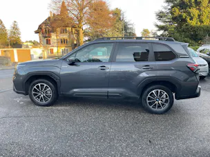 Subaru Forester Station 2.0i e-Boxer Swiss Plus