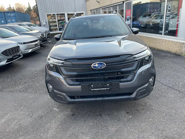Subaru Forester Station 2.0i e-Boxer Swiss Plus