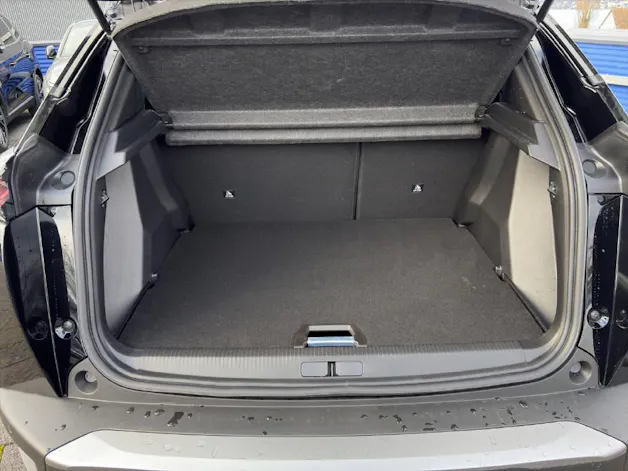 PEUGEOT 2008 1.2 Hybrid 145 GT