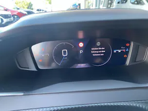 PEUGEOT 2008 1.2 Hybrid 145 Allure