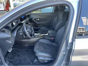 PEUGEOT 208 1.2 Hybrid 145 GT
