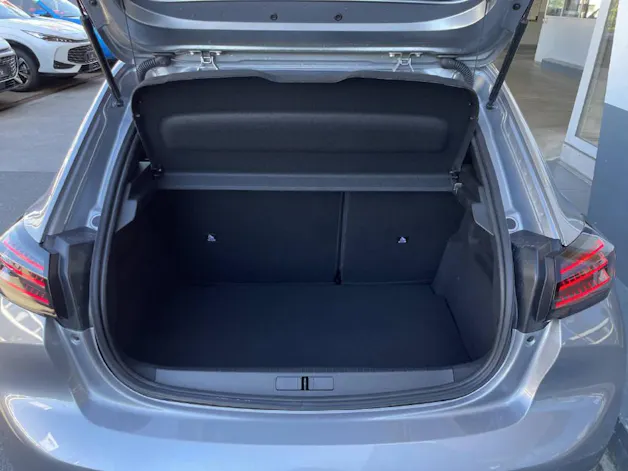 PEUGEOT 208 1.2 Hybrid 145 GT