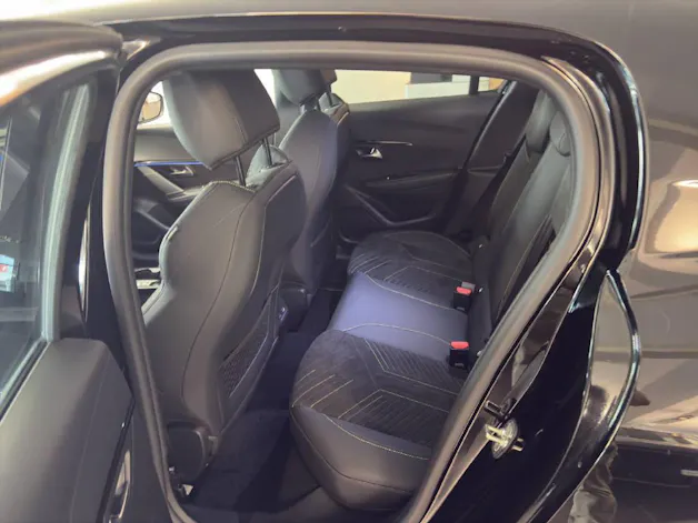 PEUGEOT 208 1.2 Hybrid 145 GT