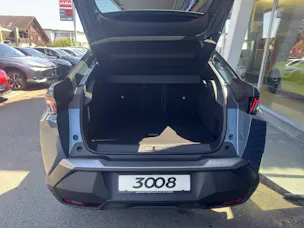 PEUGEOT 3008 1.2 Hybrid Allure Premium