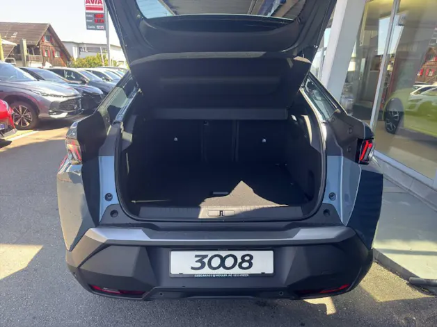 PEUGEOT 3008 1.2 Hybrid Allure Premium