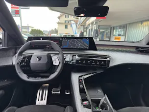 PEUGEOT 3008 e-GT AWD