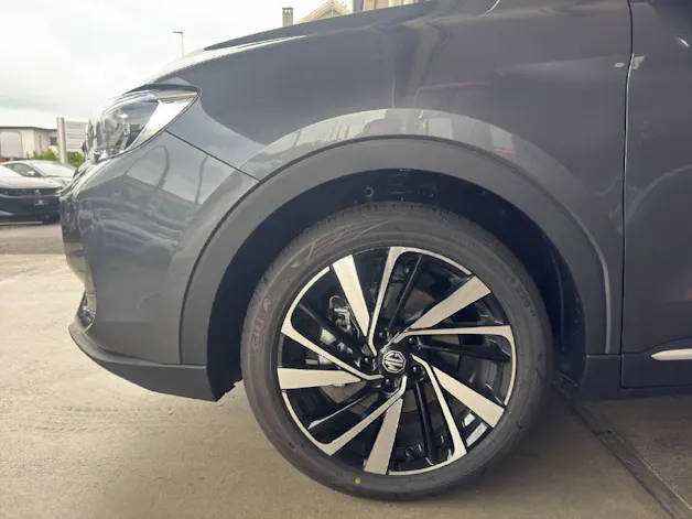 MG ZS 1.5 Hybrid+ Luxury