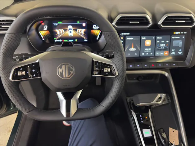 MG ZS 1.5 Hybrid+ Luxury