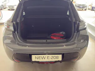PEUGEOT 208 e-GT