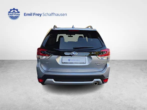 Fahrzeugbild SUBARU Forester Station 2.0i e-Boxer Swiss Plus